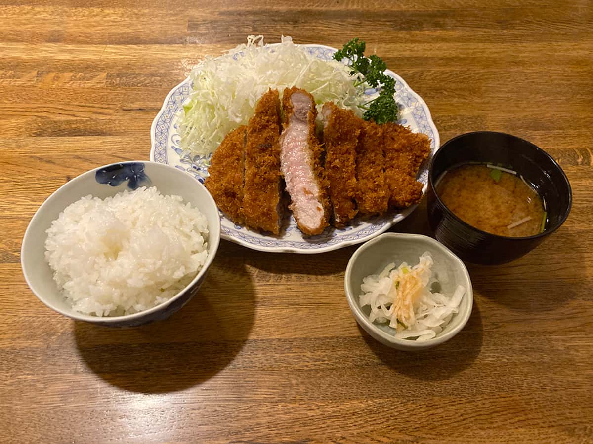 ロースカツ定食|とんかつゆたか