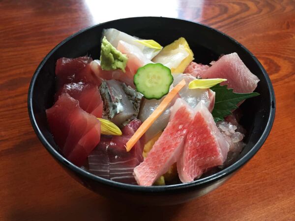 静岡 下田 旬の味ごろさや｜海鮮丼ぶり