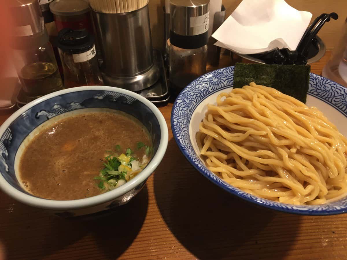 東京 渋谷 マンモス 濃厚つけ麺