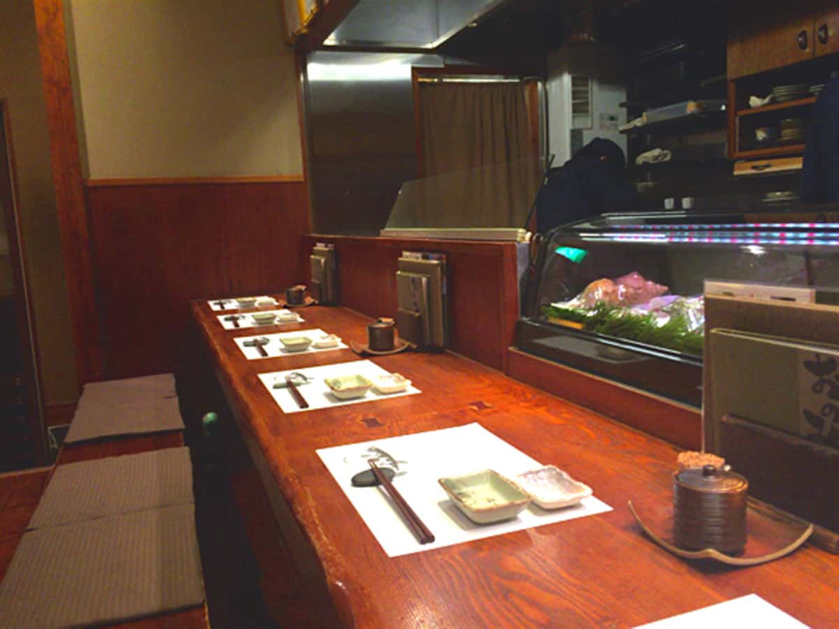 静岡 浜松 魚料理専門 魚魚一 店内
