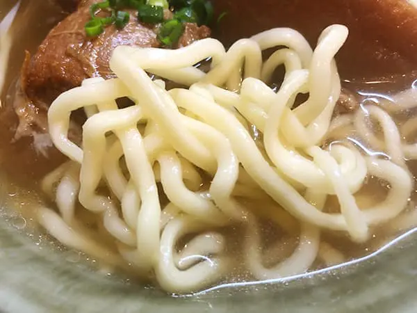東京 新宿 沖縄そば やんばる|麺