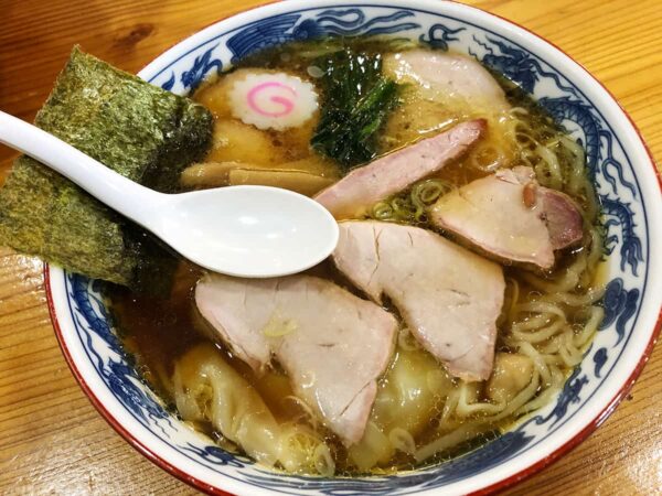 埼玉 上尾 白河手打中華 賀乃屋｜チャーシュー麺