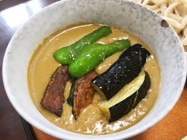 埼玉 狭山 三丁目の手打うどん｜野菜カレーつけ麺