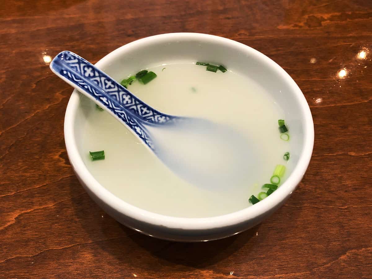 スープ|東京 池尻大橋 香港麺 新記 三宿本店