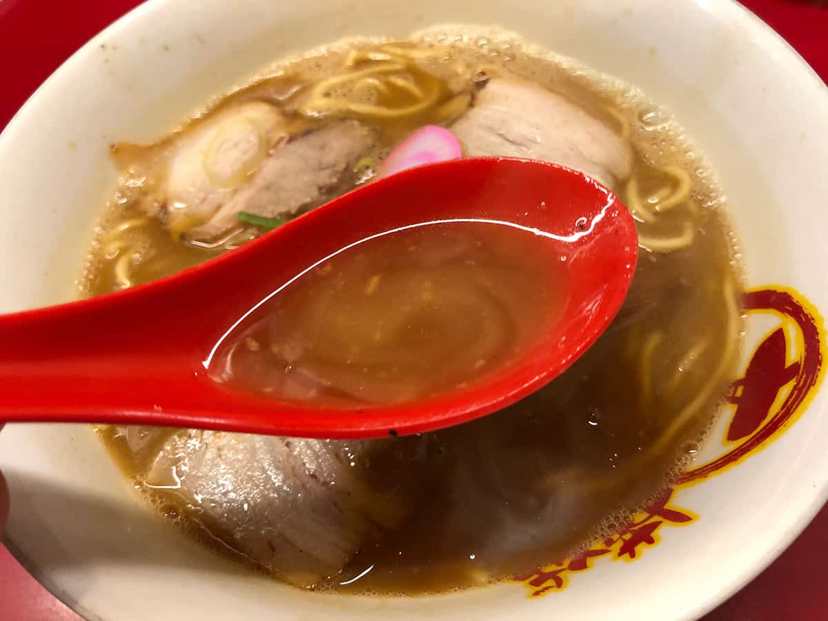 スープ|兵庫 神戸 丸高中華そば 神戸二宮店