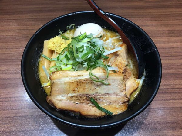 特製白味噌ラーメン｜東京 丸の内 東京スタイル みそらーめん ど・みそ キッテグランシェ店