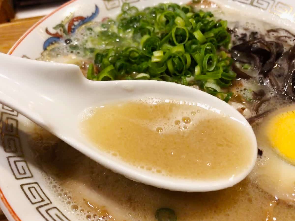 スープ|東京 高田馬場 博多ラーメン でぶちゃん 高田馬場本店