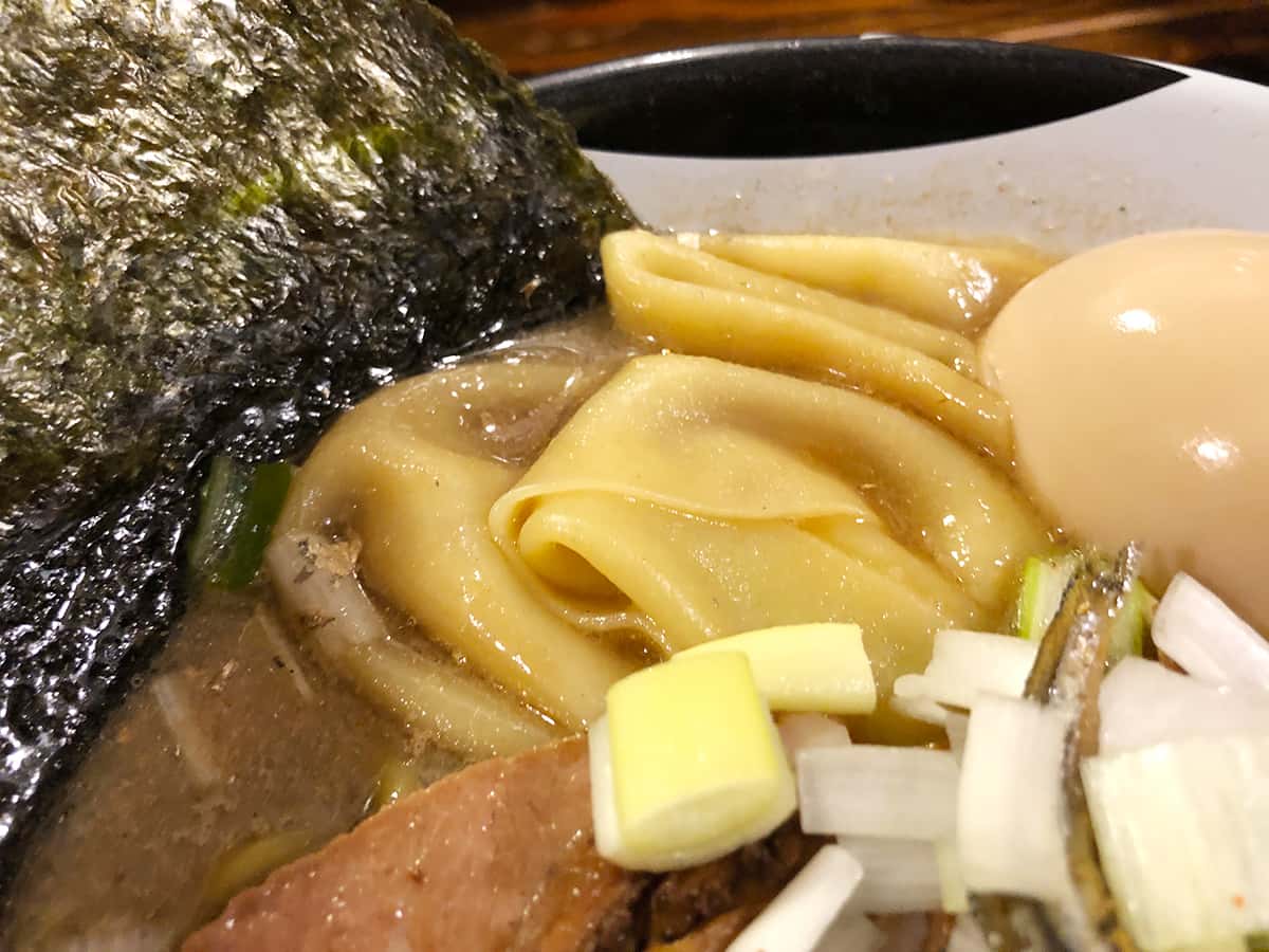 麺|東京 新宿 すごい煮干ラーメン凪 新宿ゴールデン街店本館