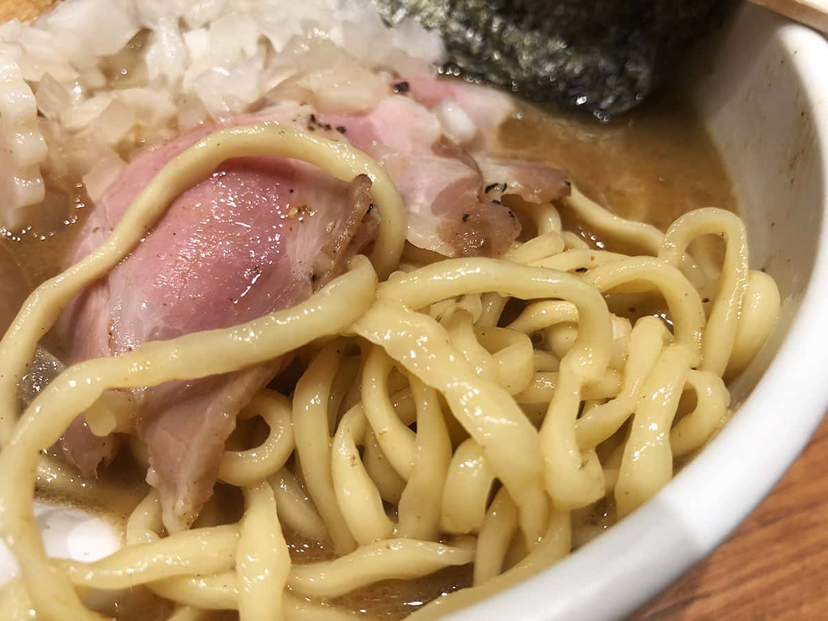 麺|東京 新宿 煮干中華そば鈴蘭