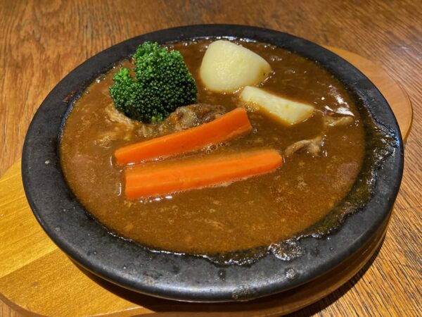 牛すじ煮込み野菜カレー｜東京 五反田 ホットスプーン