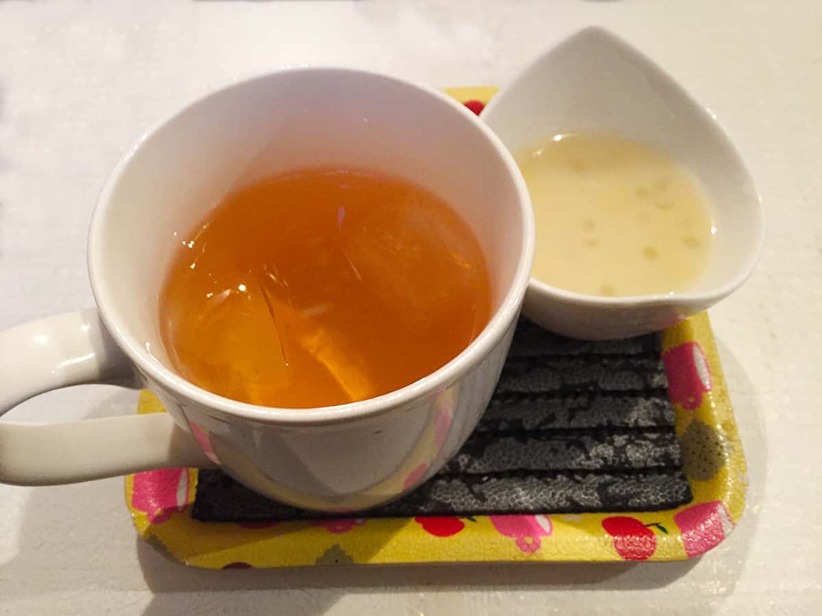 東京 国立 フォーNANA|食後のデザート&ハス茶