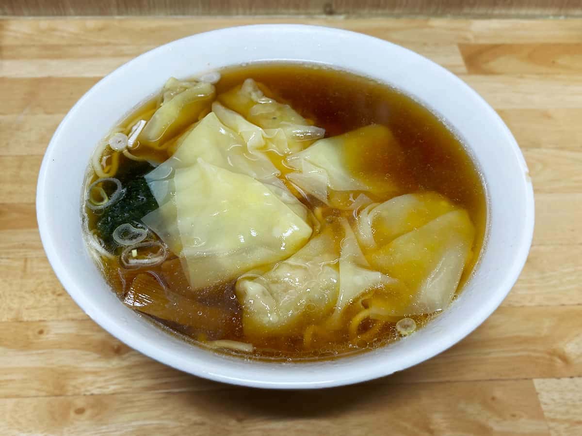 ワンタンメン｜谷ラーメン
