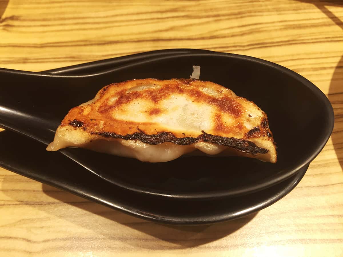 東京 新宿 新宿駆け込み餃子|食べ方