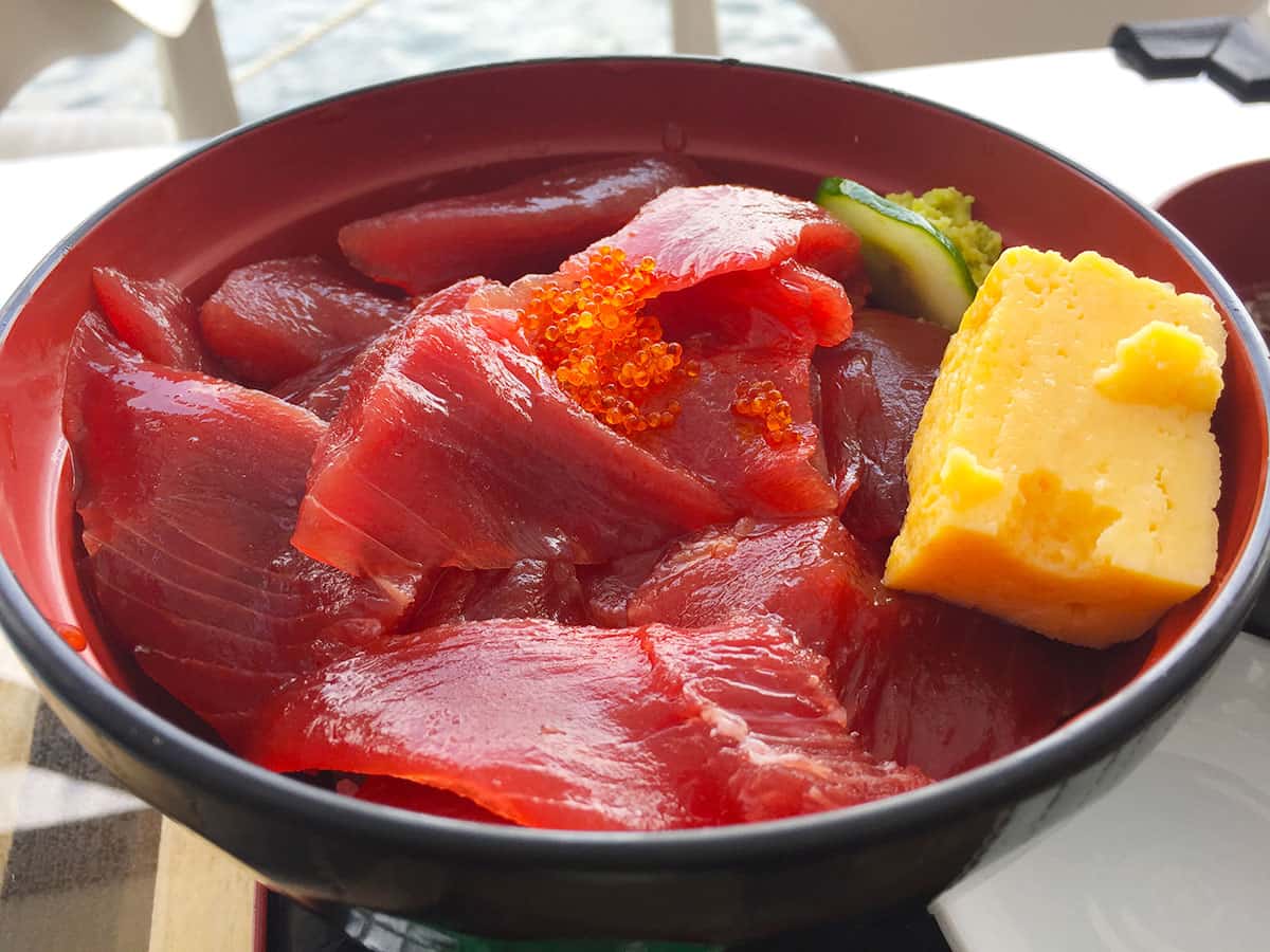 東京 勝どき マグロ卸のマグロ丼の店|てんこ盛マグロ丼