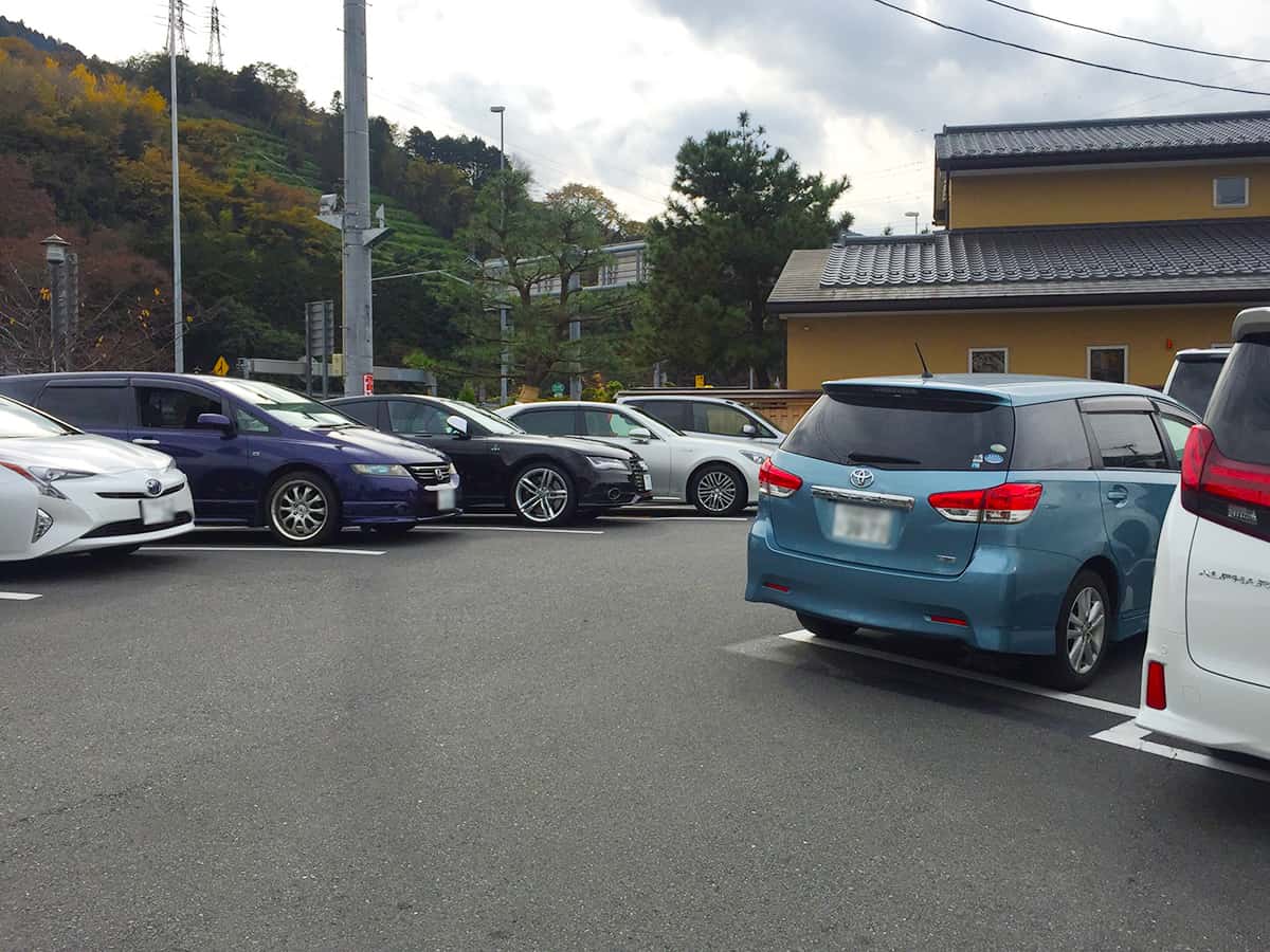 神奈川 小田原 うなぎ亭 友栄|駐車場