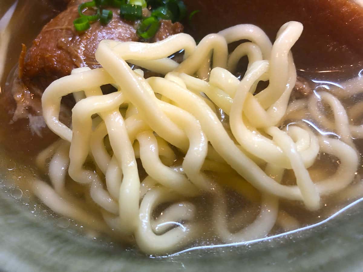 東京 新宿 沖縄そば やんばる|麺