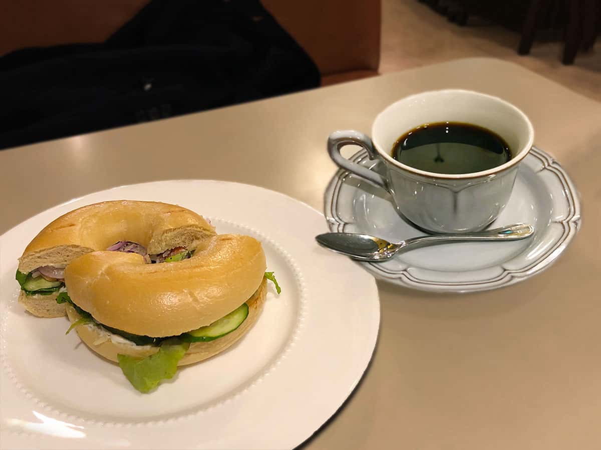 東京 銀座 カフェーパウリスタ|サーモンベーグルサンド・コーヒーセット
