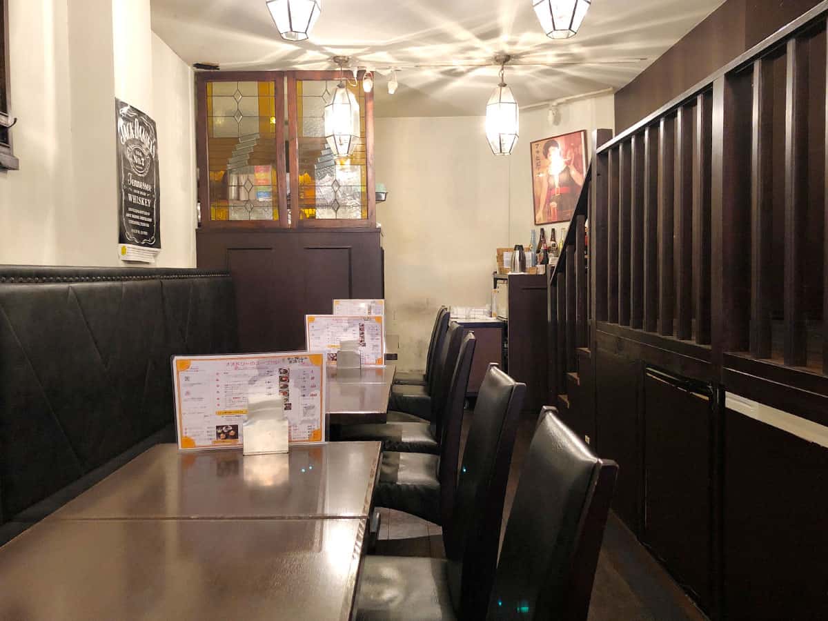 東京 神田 スープカレー屋 鴻 神田駿河台店|店内