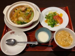 豚バラ肉と野菜の土鍋ごはん｜群馬 高崎 Tonchinkan (頓珍館)