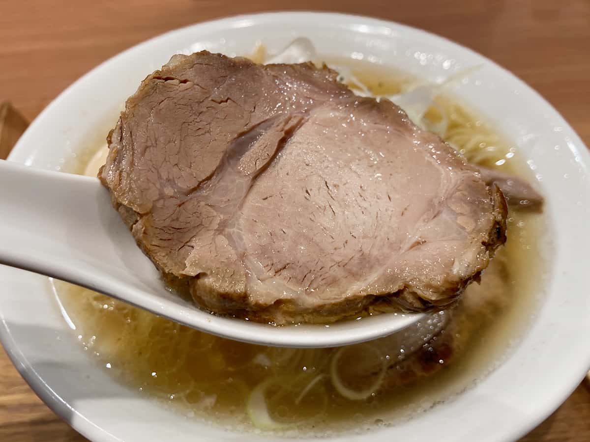 大山豚チャーシュー|牛骨ラーメン たかうな