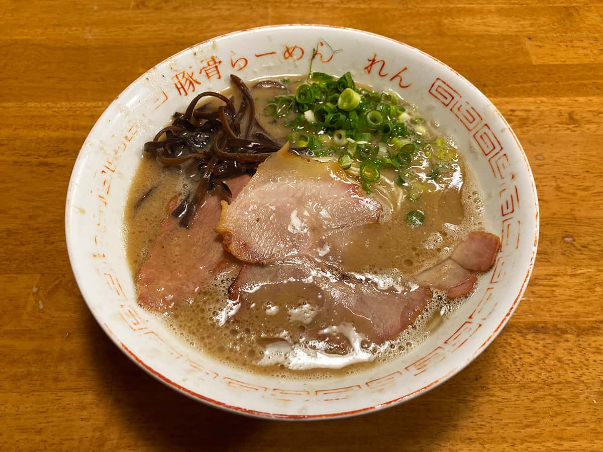 博多ラーメン｜豚骨らーめん れん