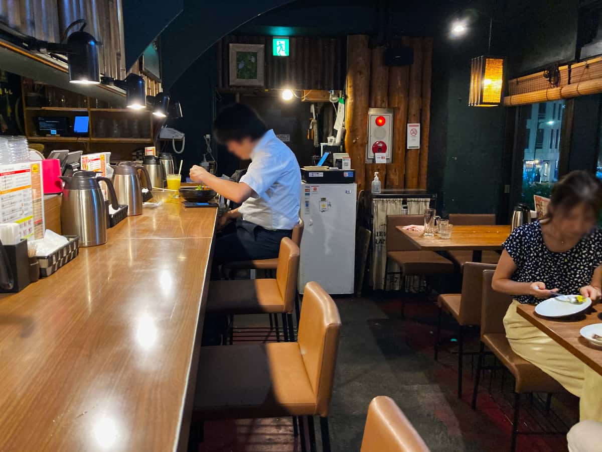 店内カウンター席|札幌ドミニカ 銀座店