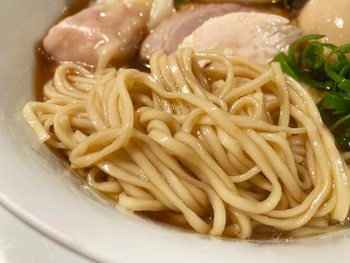 三河屋製麺・麺|カネキッチン ヌードル