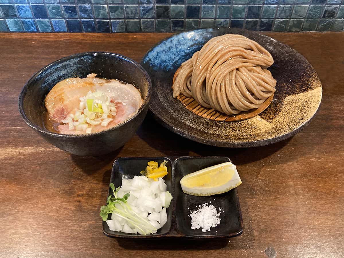 つけ麺(中盛り)|麺屋 みつば クローバー本店