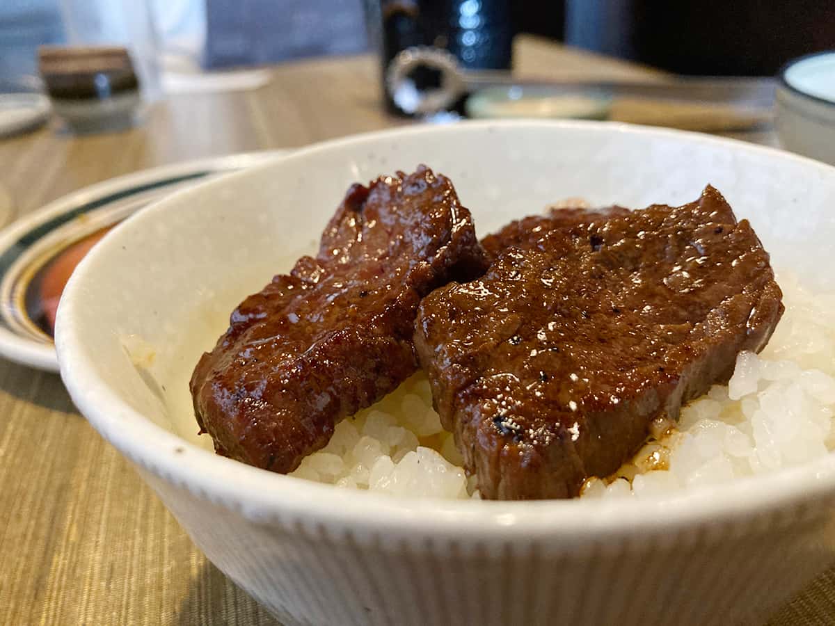 お肉オンザライス｜焼肉 栄養亭