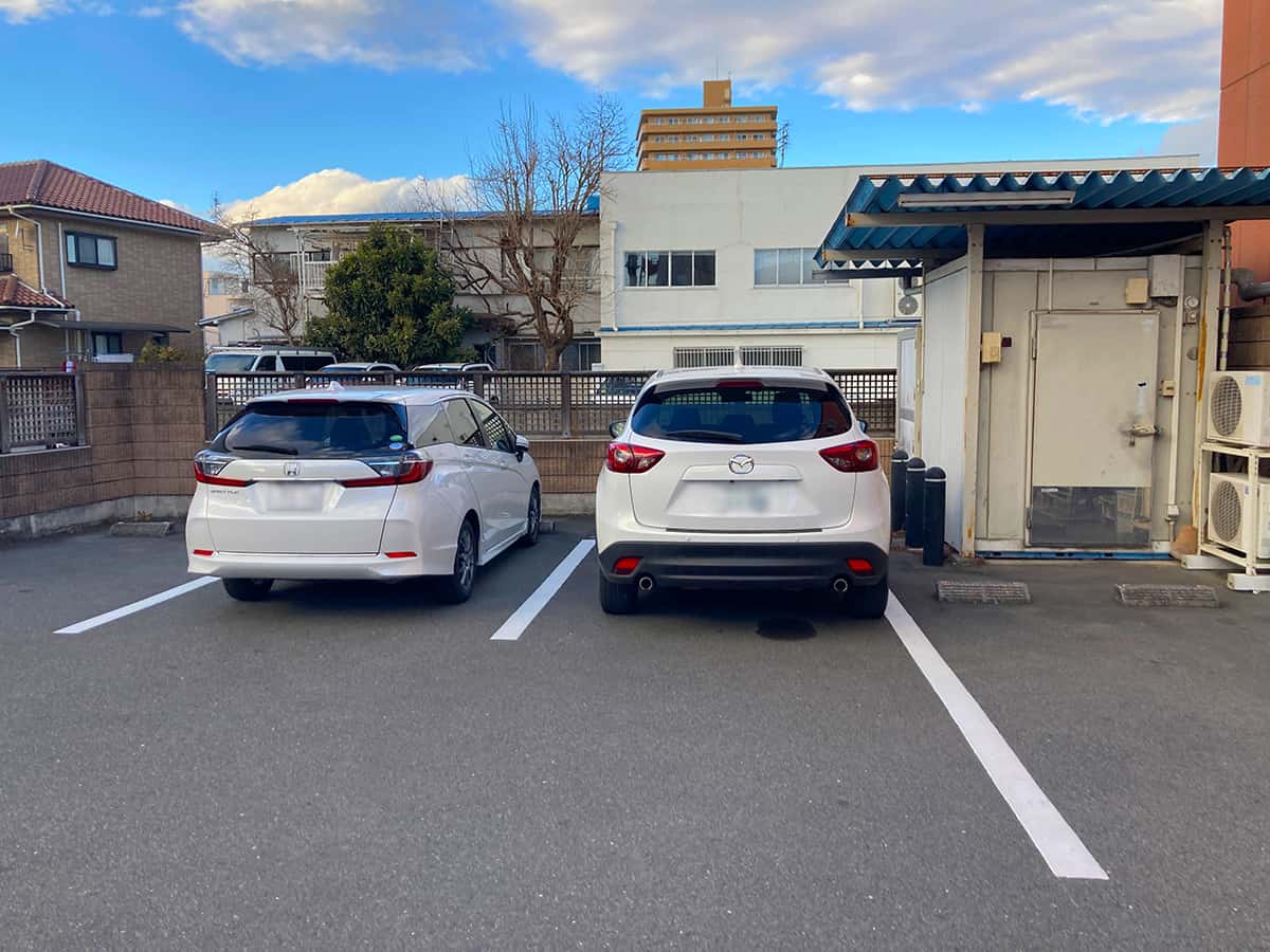 店舗専用駐車場|平井精肉店