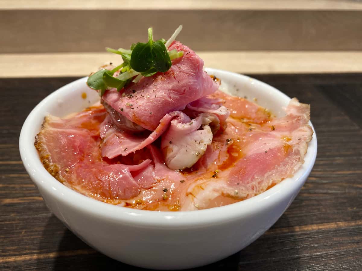 ローストポーク丼(小)|鶏白湯泡ramen たまき