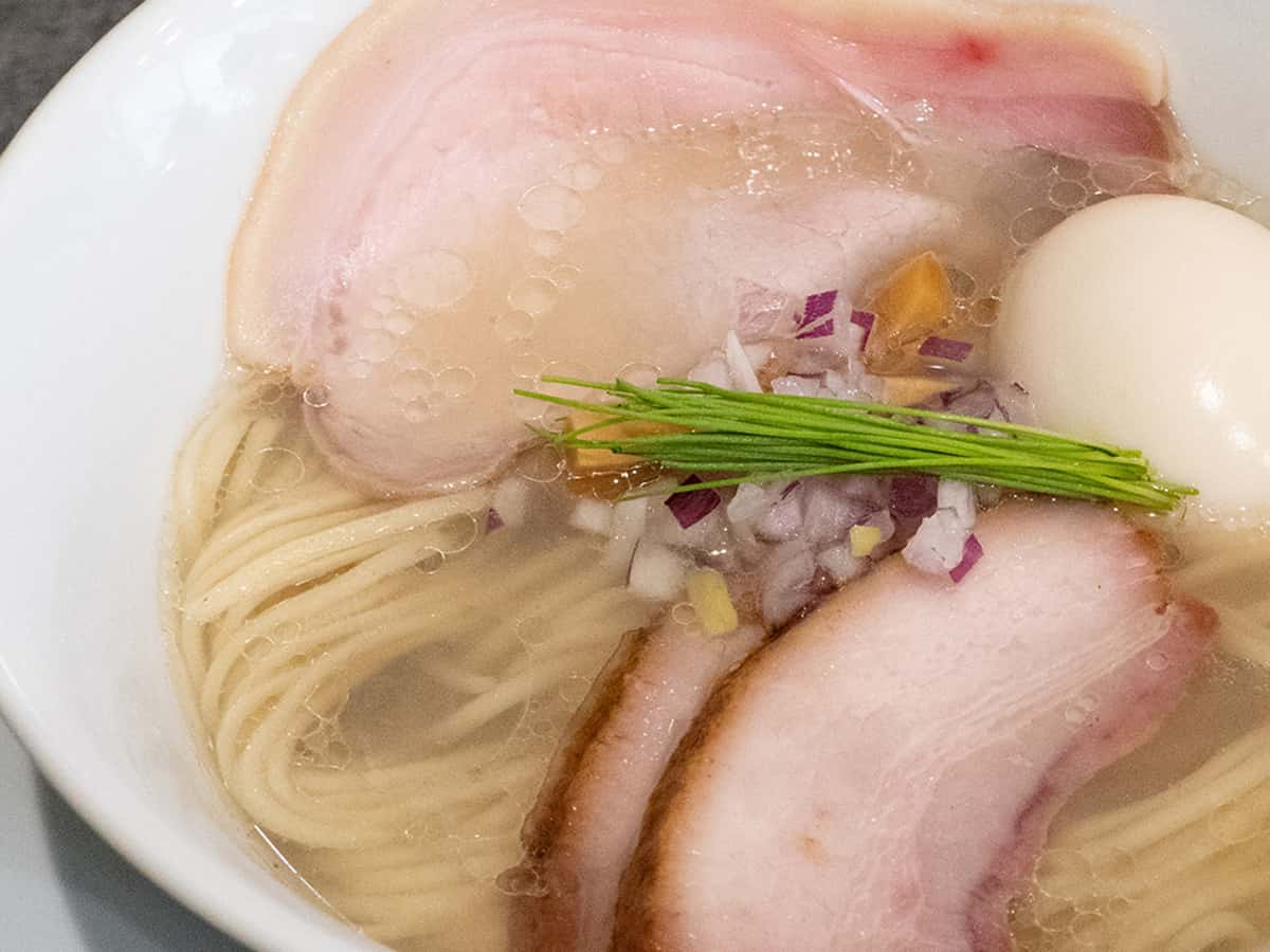 宍道湖しじみ中華蕎麦 琥珀 池袋店|池袋エリアで食べるべきラーメン店