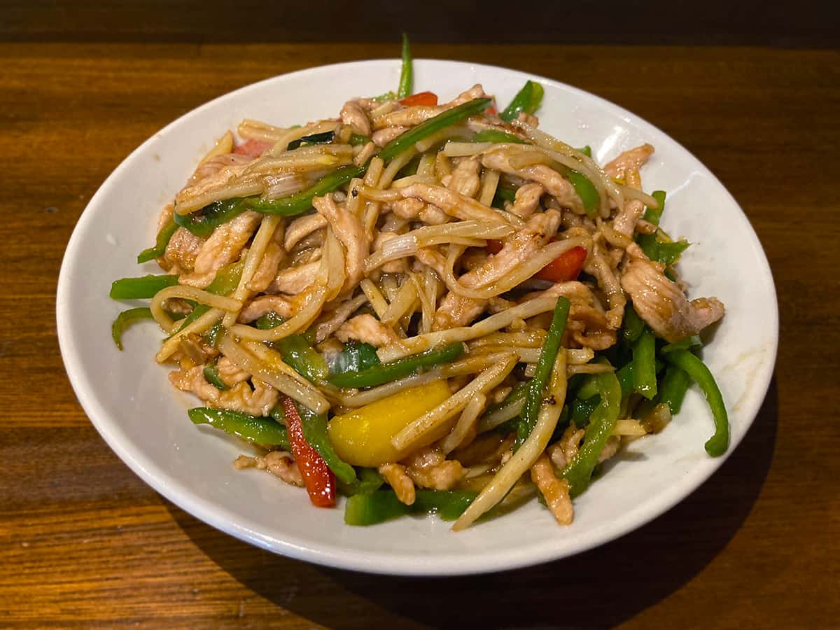青椒肉絲(チンジャオロース)|広ちゃん飯店