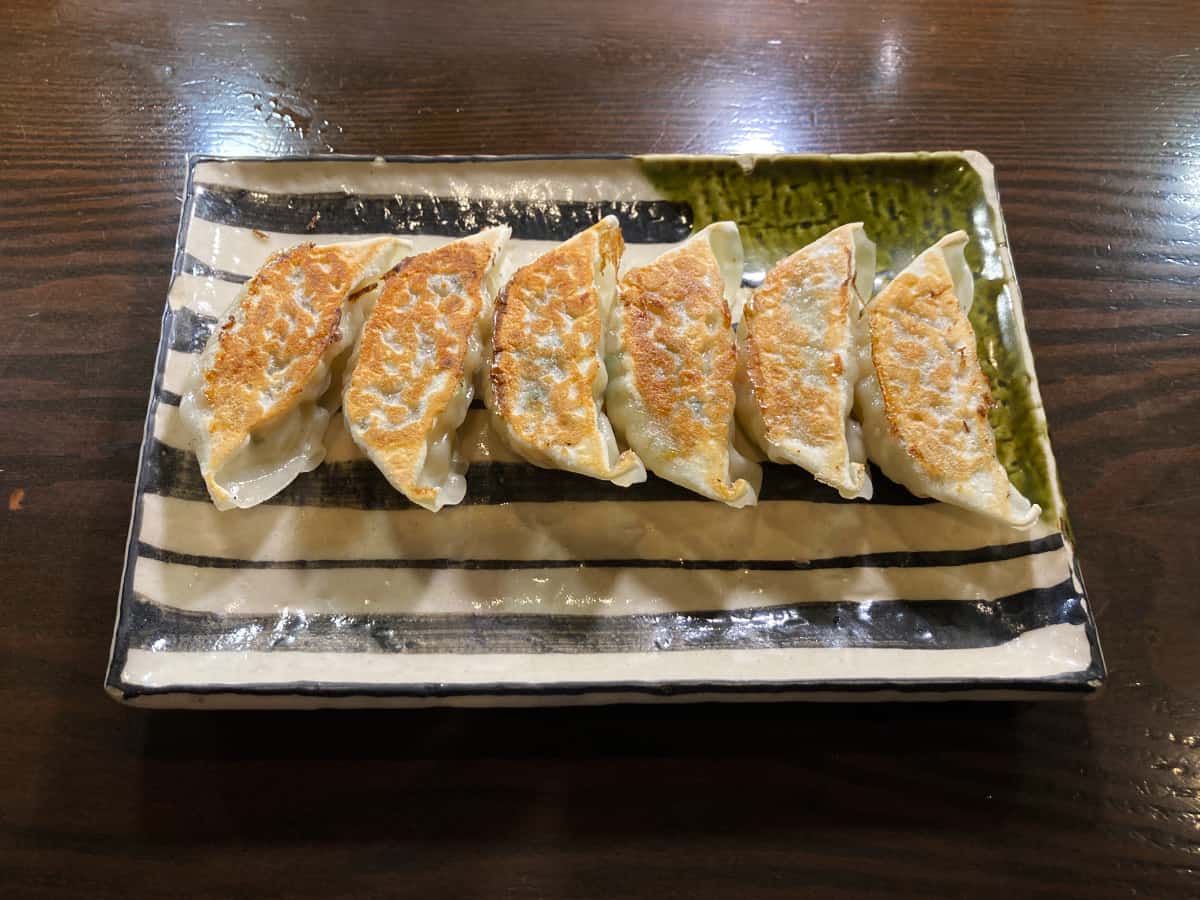 餃子|博多ラーメン しばらく 日本橋店