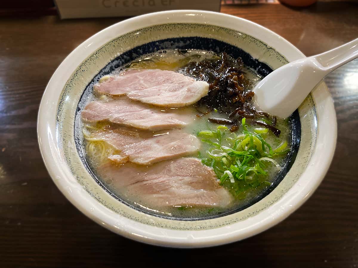 大判ラーメン｜博多ラーメン しばらく 日本橋店