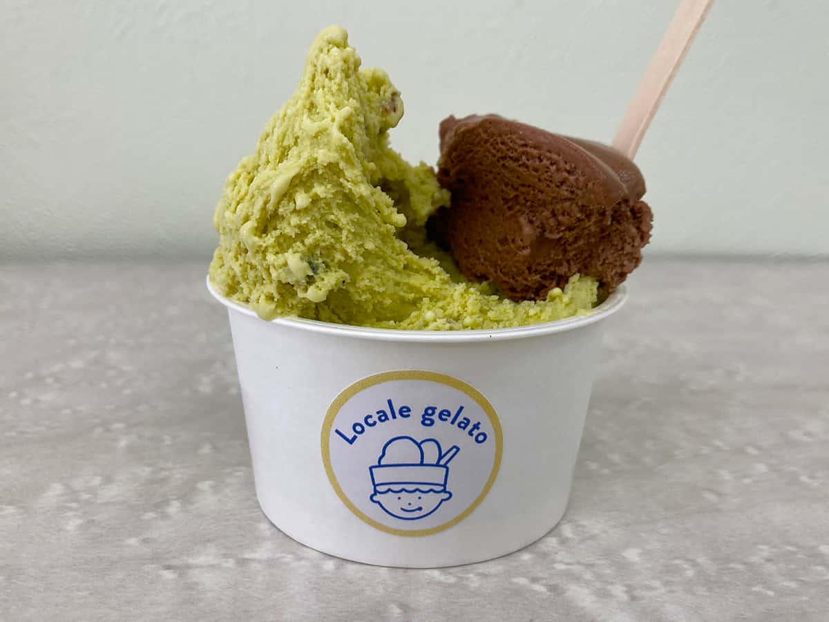 プレミアム・ピスタチオとチョコレート|ロカーレ ジェラート