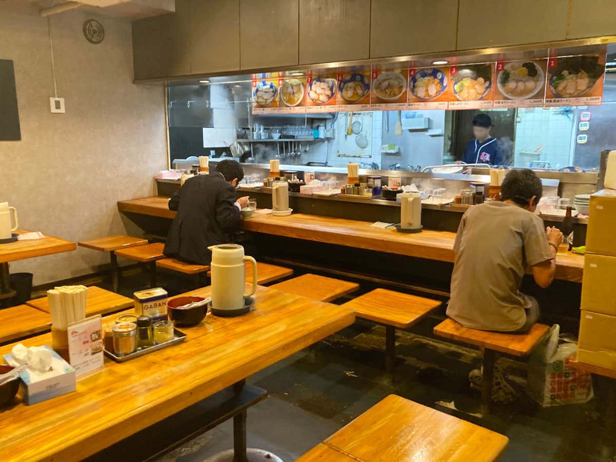 店内カウンター・テーブル席|天鳳 六本木店