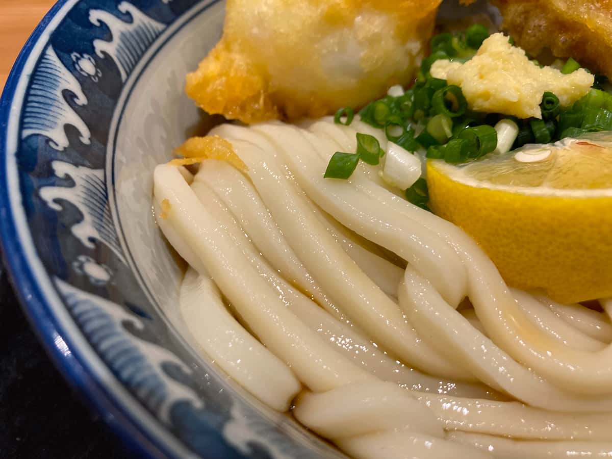 うどん汁|難波千日前 釜たけうどん 八重洲北口店