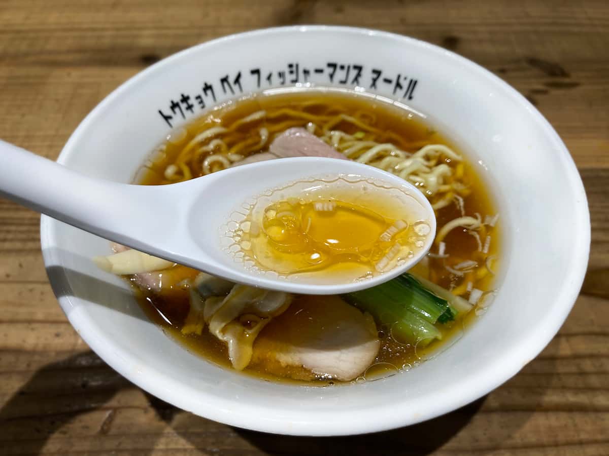 醤油ラーメン・スープ|Tokyo Bay Fisherman's Noodle いちごよこすかポートマーケット店