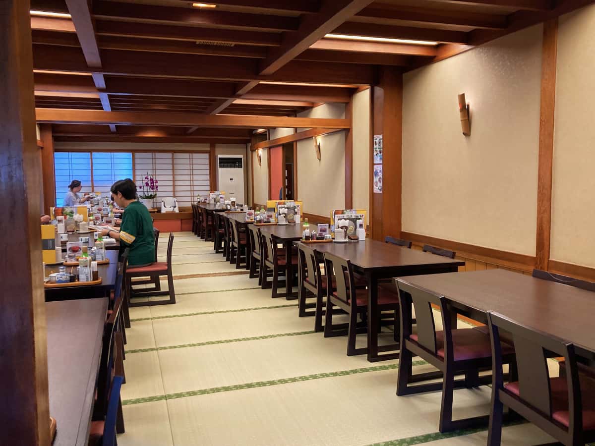 座敷席|とんかつ福よし