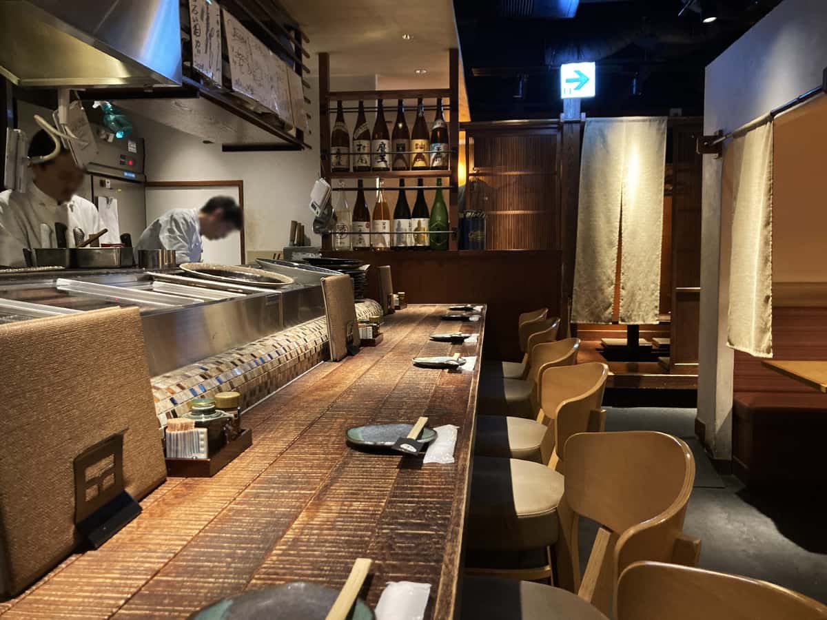 店内カウンター席|炭問屋 だいだらぼっち 二の坊