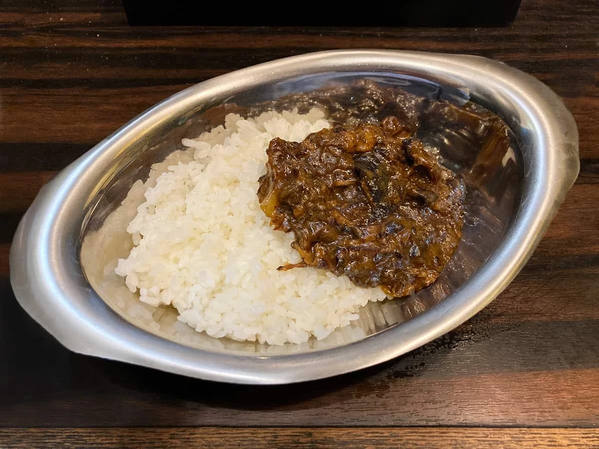 店主がフレンチ時代にまかないとして食べてたカレーを再現|ラーメン 稲荷屋